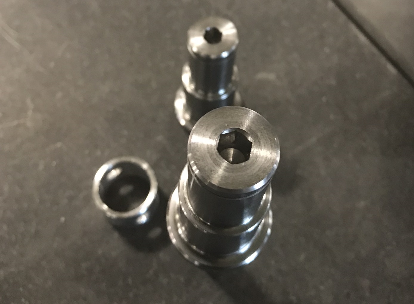 Trailor Axel Spindle made by 2 axis turning